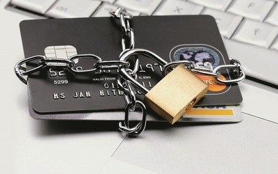 Арест зарплатной карты